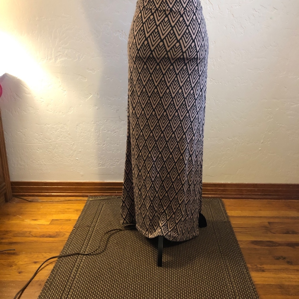 Charlotte Russe high waist, maxi skirt, size M - Picture 6 of 6